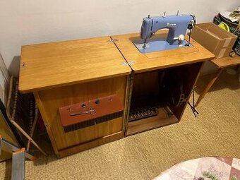 šicí stroj mechanický skříňový