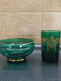 Secesní zelená sklenice a dóza s brusem zlacené 