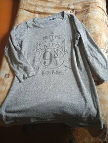 Teplé šaty Harry Potter