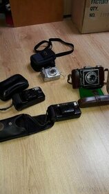 prodej různých fotoaparátů k využití či do sbírky