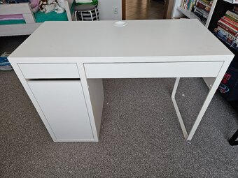 IKEA stůl Micke bílý