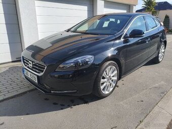 VOLVO V40 D3 110KW 5VÁLEC