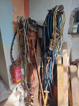 Prodam autogen s plynem 1,5 atm