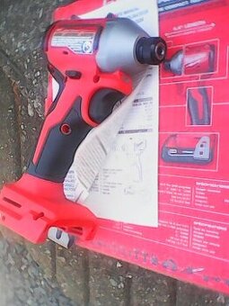 Milwaukee M18 BLIDRC Rázový utahovák 1/4 hex 190Nm