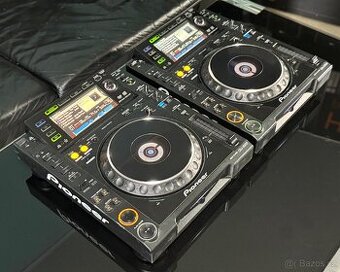 Pioneer CDJ 2000