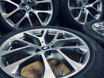 TOP letní kola R20 BMW X5 G05 originál