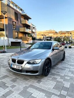 BMW 320d E92