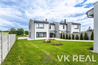 Pronájem RD 4+kk+pracovna a 2xšatna, cca 200m2, pozemek cca 