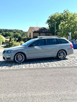 DSG / 2.0TDI / 2017 / Challenge / Steel grey / Keyless