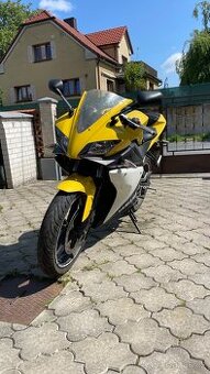 Yamaha yzf r125