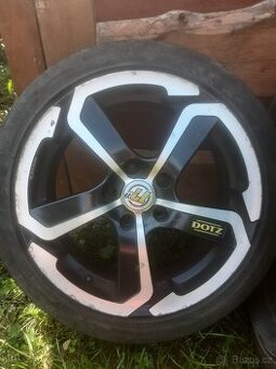 Letní pneu 215 /45 /17