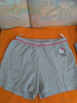 DÍVČÍ BAVLNĚNÉ LEHKÉ KRAŤASY HELLO KITTY 134/140