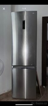 Chladnička s mrazničkou LG GBB62PZFGN stříbrná (nerez)