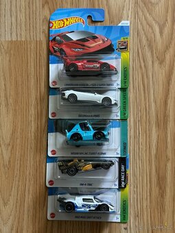 Hot wheels autíčka nové neotvorené 5 kusov (c)