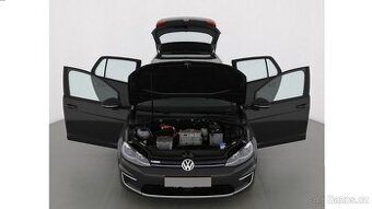 e-GOLF Aut 136PS Temp 2PDC Nav LED AAC Kam AL DPH 1/20