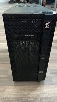 Počítačová skříň Cooler Master N200