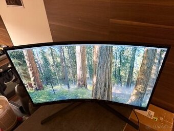 Samsung Odyssey G5 27" curved - pěkný stav