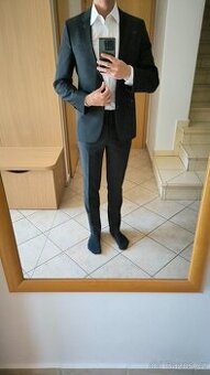 Pánský oblek HugoBoss (vel. 44) - 100% VLNA