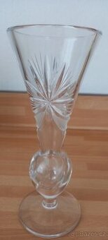 Broušená vázička  20x8cm