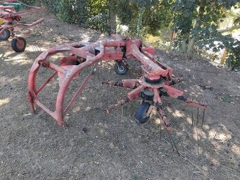 Prodám shrnovač-nahrabovač  sena