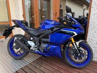 Yamaha YZF-R 3 / 2100 km / 2025