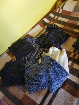 set těhotenského oblečení