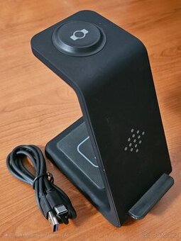 Nabíjecí stojánek 3v1