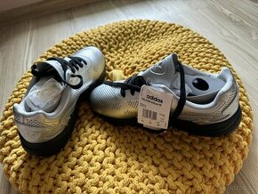 Nové stříbrné tenisky Adidas Falcon vel 7 dámské, dívčí