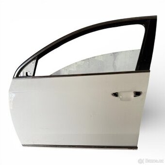 Volkswagen Passat B7 levé přední dveře řidiče LB9A