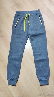 Chlapecké  zateplené tepláky  Kugo, 152