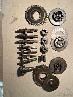 Jawa pionýr převodovka/spojka