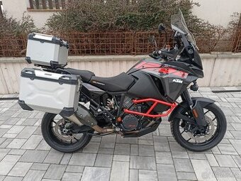 KTM 1290 super adventure