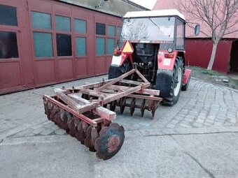 Diskový dvouřadý podmítač