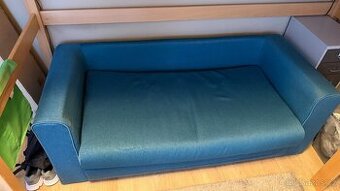 Rozkládací malý gauč