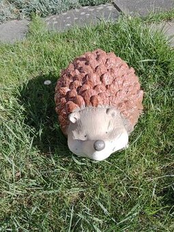 Dekorace do zahrady "Ježek "