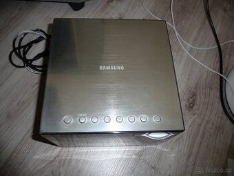 Mikrosystém Samsung MM-E330D