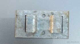 kovové spony na připevnění obkladů - 1