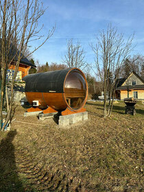 Venkovní sudová sauna s panoramatickým oknem Discovery