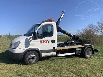 Iveco 65C17 nosič kontejneru uzávěrka