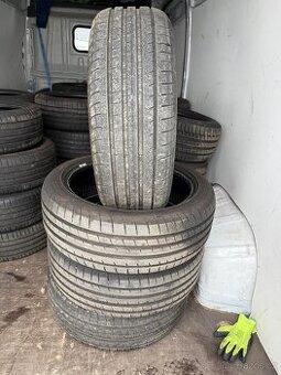 Good year 225/45 r19