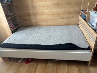 Prodám velmi pěknou postel z XXXL - TOP stav