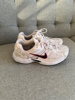Nike 45 nové
