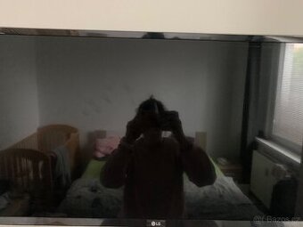 LG