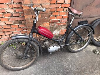 Moped S11 Stadion