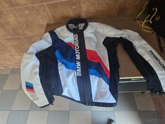 Moto bunda