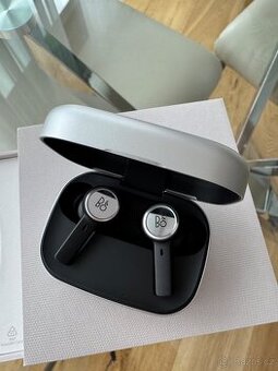Beoplay Eleven – sluchátka Bang & Olufsen (Natural Aluminium
