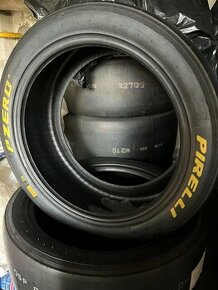 Slick Pirelli R18