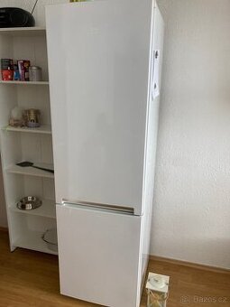 Prodám lednici Beko