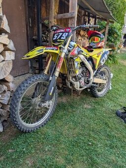 Suzuki rmz 250