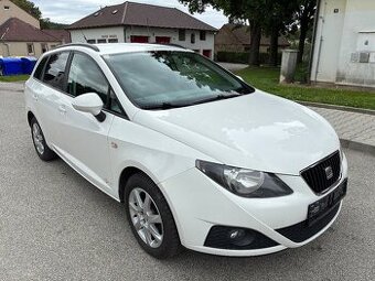 Seat Ibiza 1.4i 63 kw rv.7/2011 pěkný stav,klima